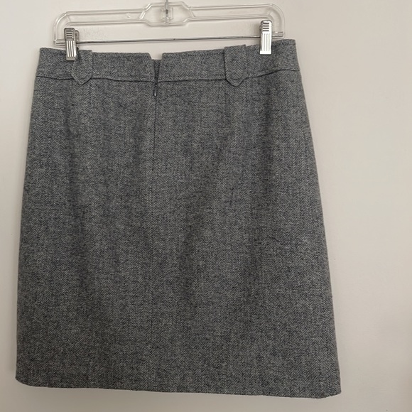 Talbots wool blend herringbone tweed gray mini skirt - Picture 3 of 9